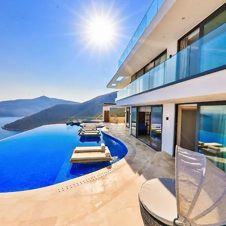 Beverley Hills - Kalkanvilla *