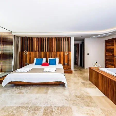 Beverley Hills - Kalkanvilla *